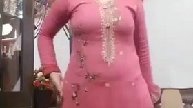 Desi girl flaunts her alluring attire