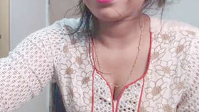 Indian village bhabhi's steamy webcam performance