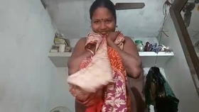Striptease videos featuring a housewife from Bhopal
