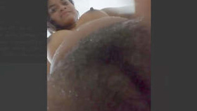 Desi girl exposes her intimate area