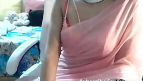 Indian Bhabhi Aunty Hoping Her Family Doesnt Know She Strips on Cam