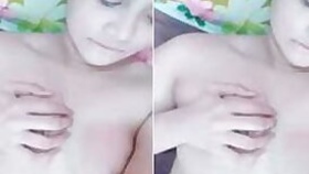 Indian has curvaceous XXX body that she exposes on camera for all