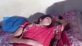 Beautiful aunty make out movie