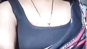 Juicy Bhabhi shows off her creamy tits