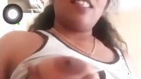 Lusty bhabhi
