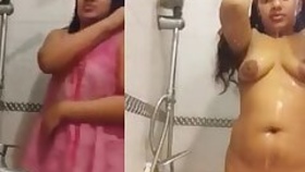 Beautiful young girl takes a bath in the nude and records