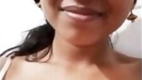 Pretty Indian girl shows her tits and pussy on VK