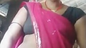Big belly button bhabi in hot shorts video 7
