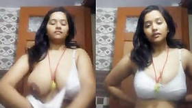 Desi girl shows her tits and pussy Clips merged