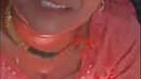 Sexy Paki Bhabhi Gives Blowjob