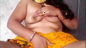 Geeta Bhabhi shows her boobs on the roof